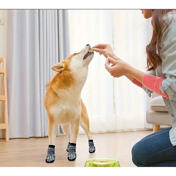 4-Piece Adjustable Non-Slip protective Dog Socks-Nylon/Cotton - Picture 6 of 9